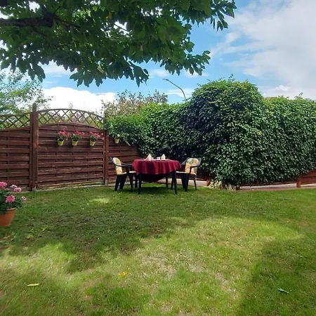 アパート Fewoangela