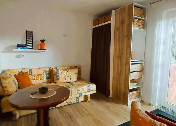 Fewoangela Apartment *